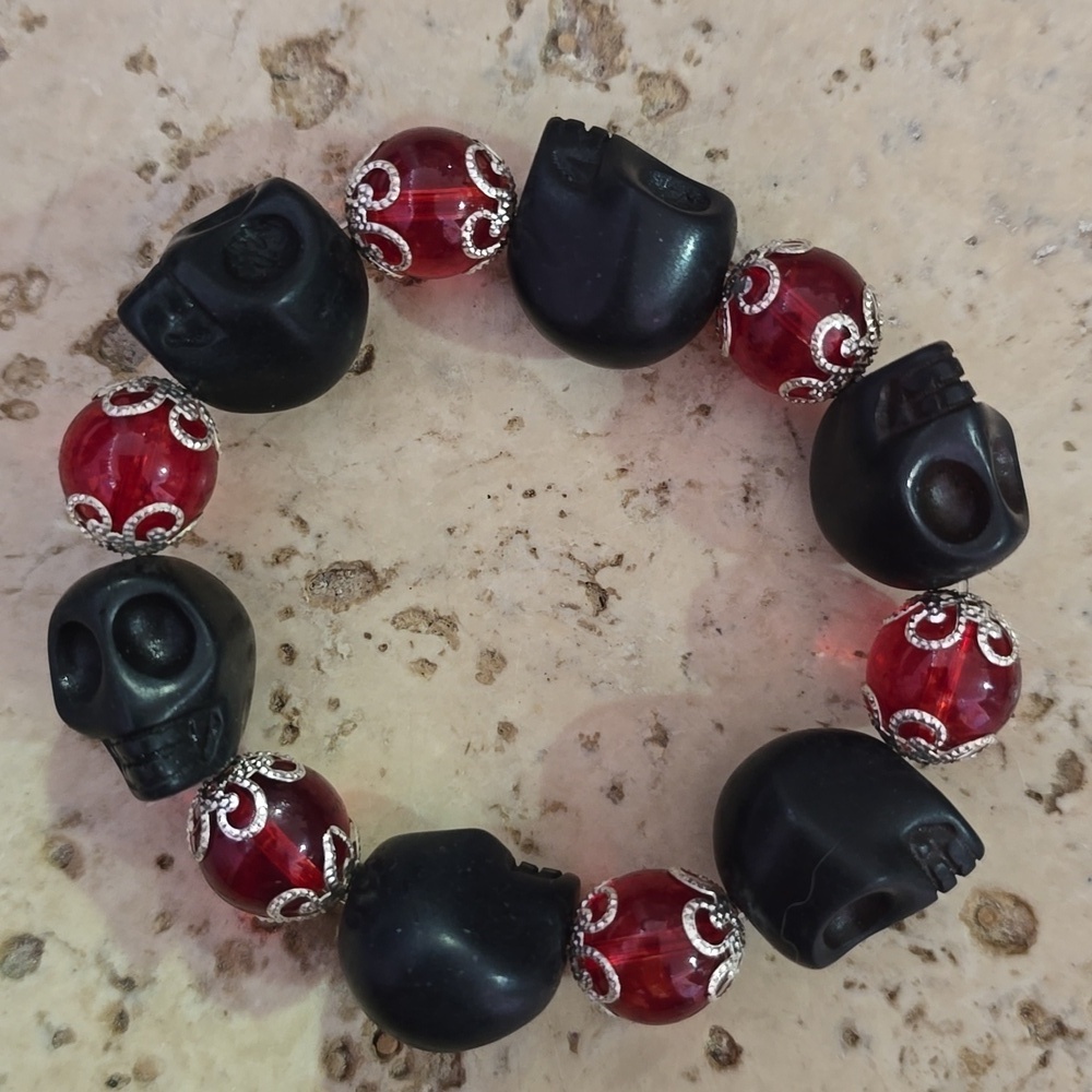 7in Skull Stretch Bracelet